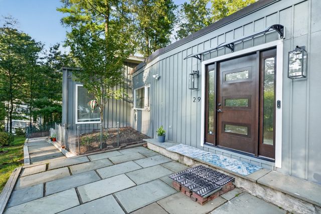 29 Patterson Rd, Lexington, MA 02421