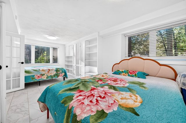 29 Patterson Rd, Lexington, MA 02421
