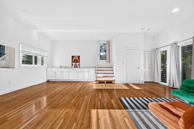 29 Patterson Rd, Lexington, MA 02421