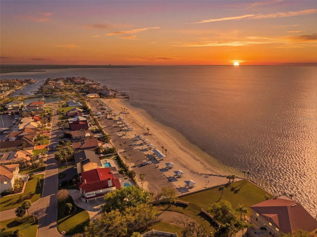 5015 PELICAN DRIVE, New Port Richey, FL 34652