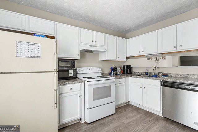 3189 Kingswood Glen, Decatur, GA 30034