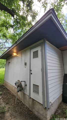 313 BEE ST, San Antonio, TX 78208