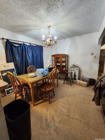 313 BEE ST, San Antonio, TX 78208