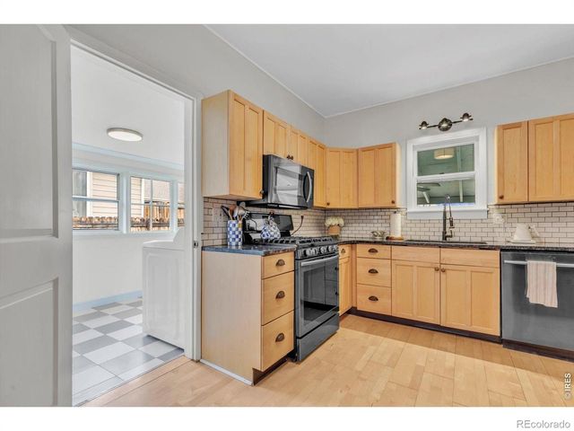 120 Bowen Street, Longmont, CO 80501