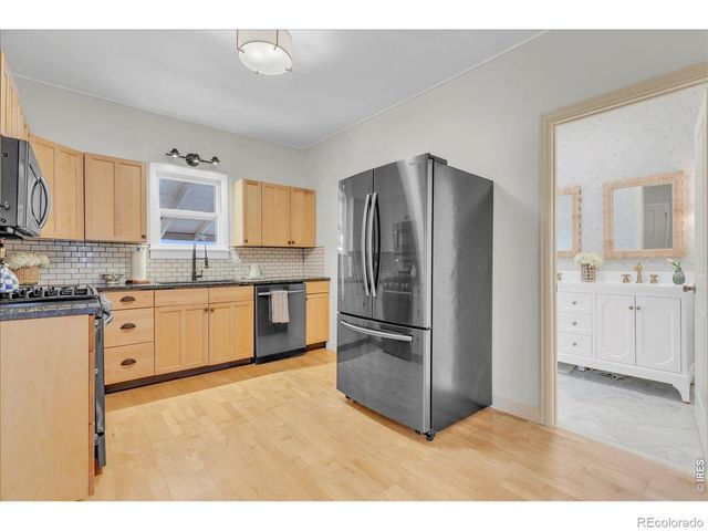 120 Bowen Street, Longmont, CO 80501