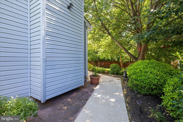 7845 CROSSBAY DR, Severn, MD 21144