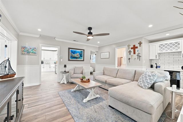 2706 GULF BOULEVARD, Indian Rocks Beach, FL 33785