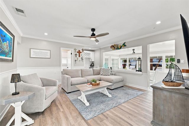 2706 GULF BOULEVARD, Indian Rocks Beach, FL 33785