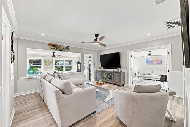 2706 GULF BOULEVARD, Indian Rocks Beach, FL 33785