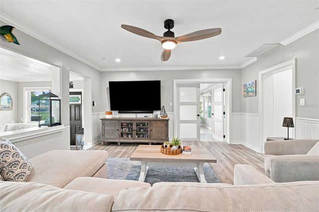 2706 GULF BOULEVARD, Indian Rocks Beach, FL 33785