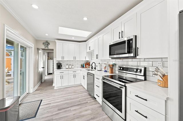 2706 GULF BOULEVARD, Indian Rocks Beach, FL 33785