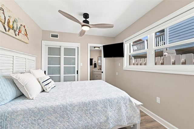 2706 GULF BOULEVARD, Indian Rocks Beach, FL 33785