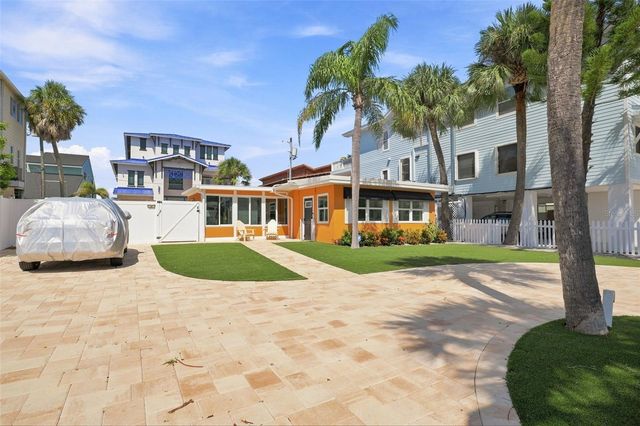 2706 GULF BOULEVARD, Indian Rocks Beach, FL 33785