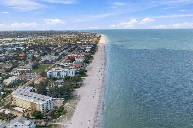 2706 GULF BOULEVARD, Indian Rocks Beach, FL 33785