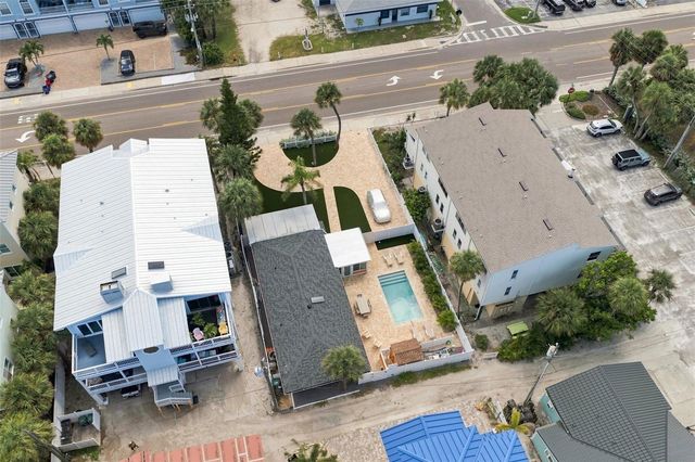 2706 GULF BOULEVARD, Indian Rocks Beach, FL 33785
