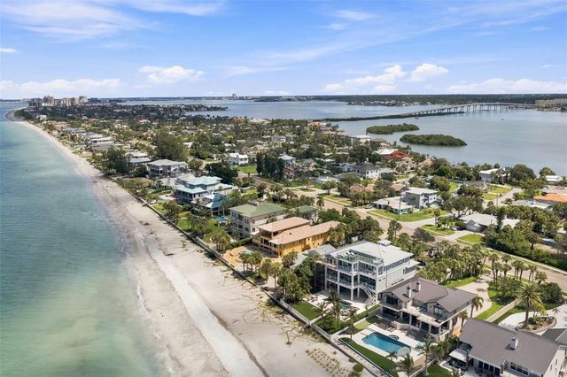 2706 GULF BOULEVARD, Indian Rocks Beach, FL 33785