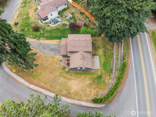 3995 Fischer Park Avenue NE, Bremerton, WA 98310