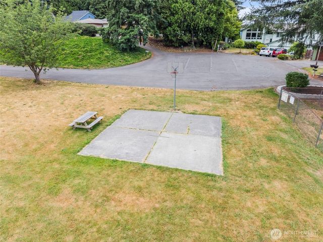 3995 Fischer Park Avenue NE, Bremerton, WA 98310