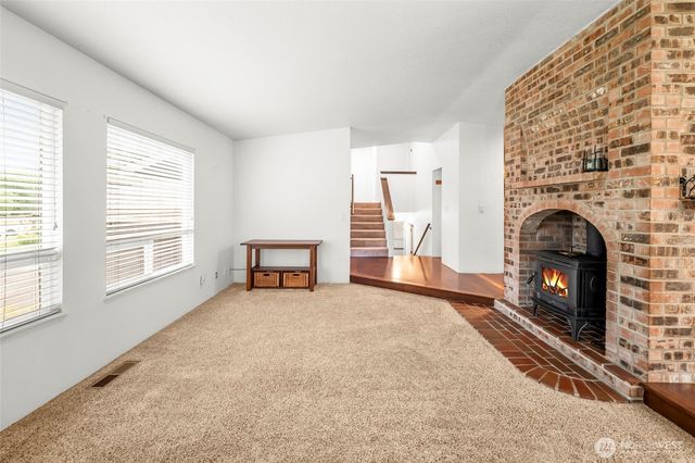 3995 Fischer Park Avenue NE, Bremerton, WA 98310