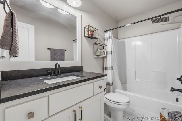 13619 S 27th Street E, Bixby, OK 74008