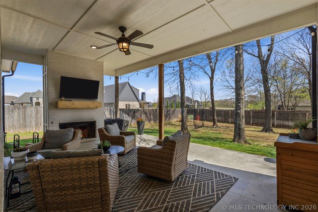 13619 S 27th Street E, Bixby, OK 74008