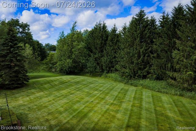 7768 Somerhill Lane, Clarkston, MI 48348