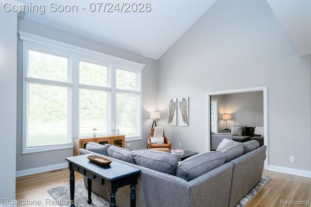 7768 Somerhill Lane, Clarkston, MI 48348