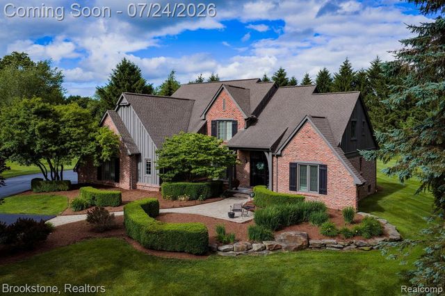 7768 Somerhill Lane, Clarkston, MI 48348