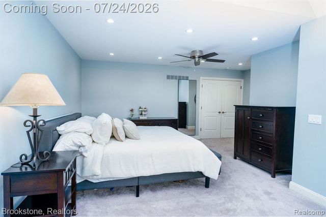 7768 Somerhill Lane, Clarkston, MI 48348