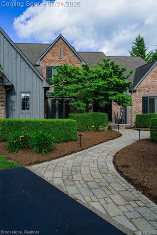 7768 Somerhill Lane, Clarkston, MI 48348