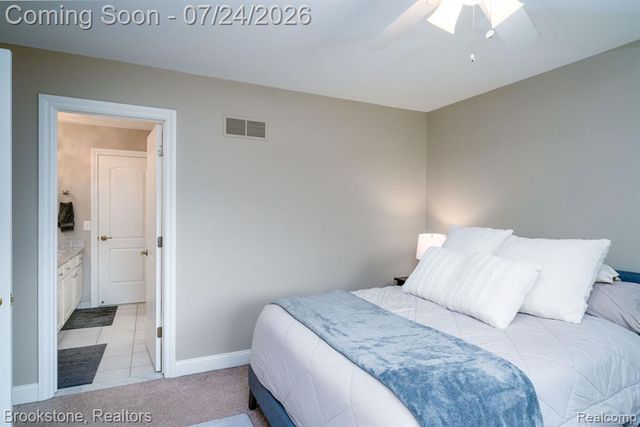 7768 Somerhill Lane, Clarkston, MI 48348