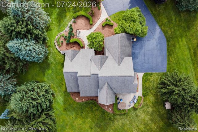 7768 Somerhill Lane, Clarkston, MI 48348