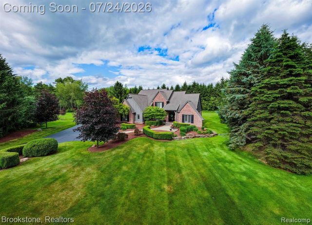 7768 Somerhill Lane, Clarkston, MI 48348