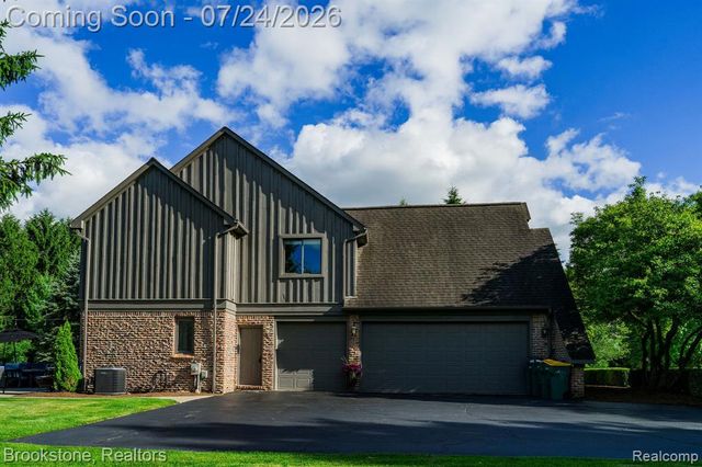 7768 Somerhill Lane, Clarkston, MI 48348