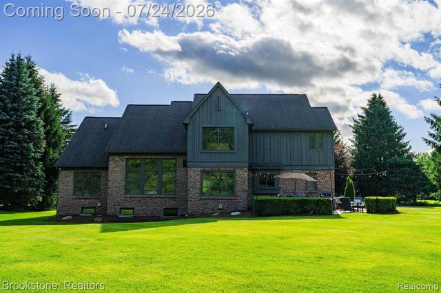 7768 Somerhill Lane, Clarkston, MI 48348