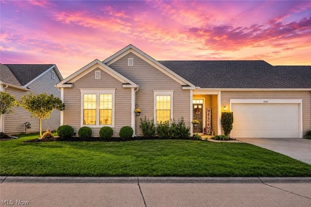 8782 Wakefield Run, North Ridgeville, OH 44039
