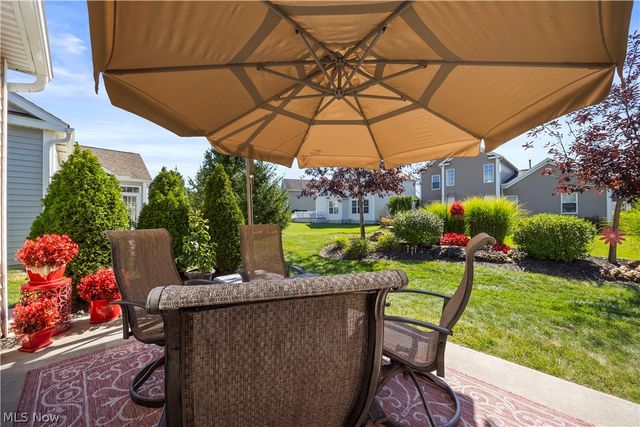 8782 Wakefield Run, North Ridgeville, OH 44039