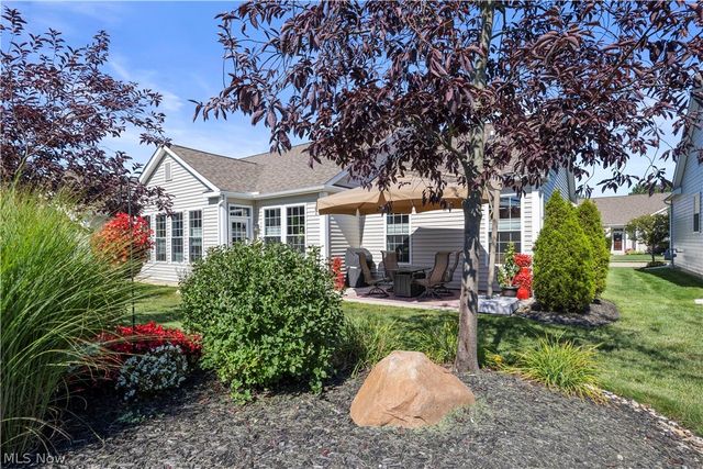 8782 Wakefield Run, North Ridgeville, OH 44039