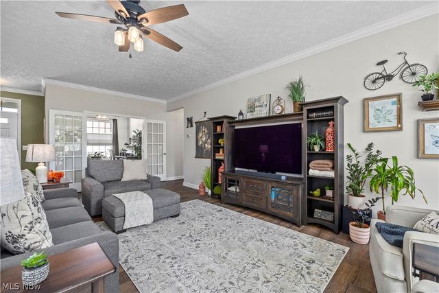 8782 Wakefield Run, North Ridgeville, OH 44039