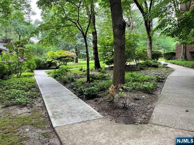 100 Palisade Avenue C13, Englewood, NJ 07631