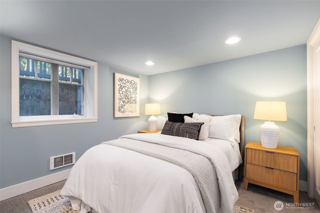 431 Smith Street, Seattle, WA 98109