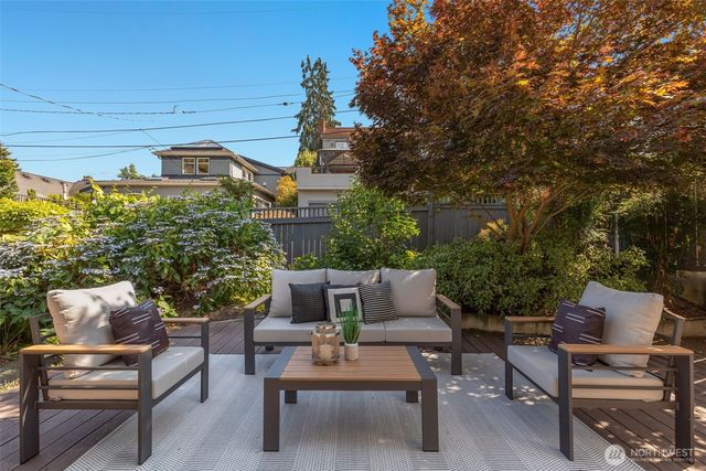 431 Smith Street, Seattle, WA 98109