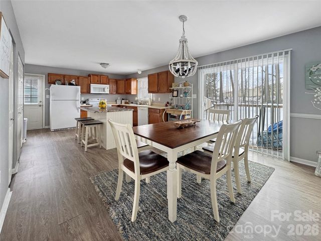 8923 Faires Road, Charlotte, NC 28215