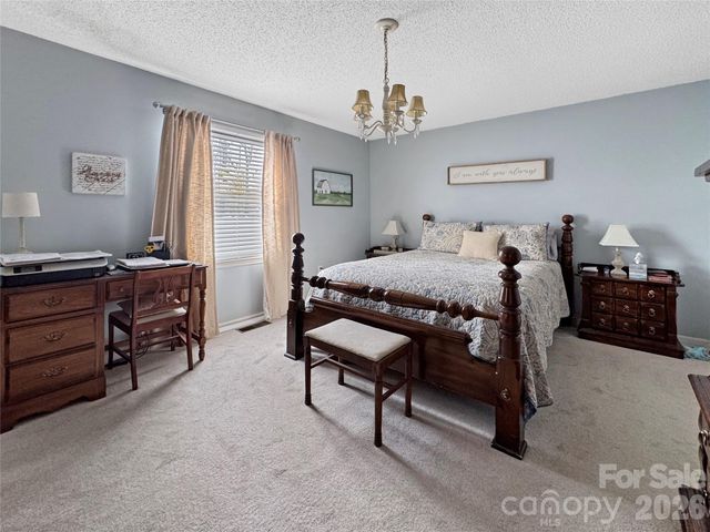 8923 Faires Road, Charlotte, NC 28215