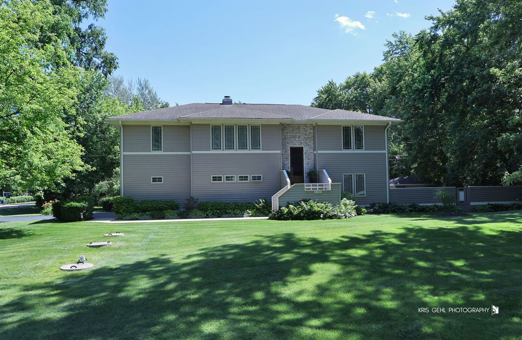 21469 W Nielson Drive, Lake Villa, IL 60046