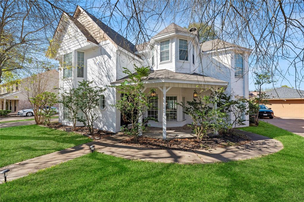 14926 Camino Rancho Drive, Houston, TX 77083