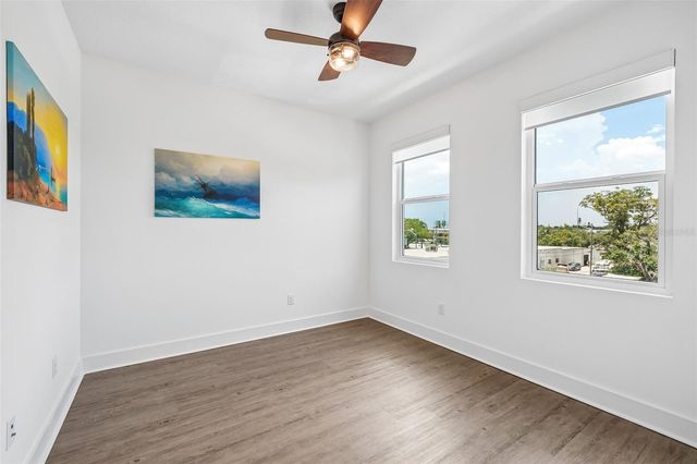 312 15TH STREET N, St Petersburg, FL 33705