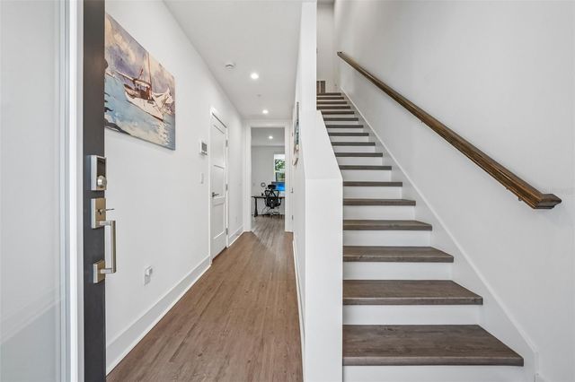 312 15TH STREET N, St Petersburg, FL 33705