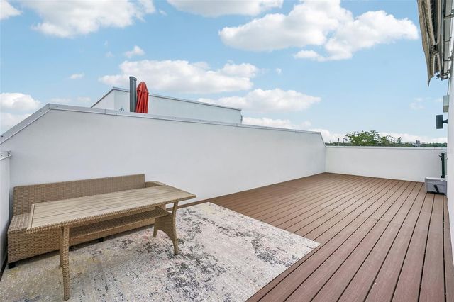 312 15TH STREET N, St Petersburg, FL 33705