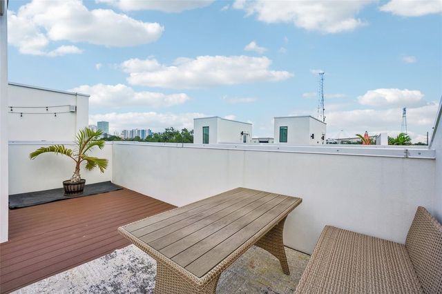 312 15TH STREET N, St Petersburg, FL 33705